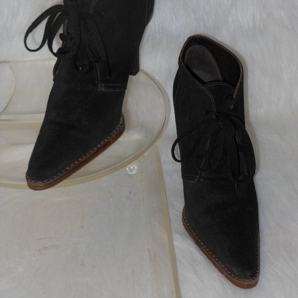 COACH BLACK SUEDE POINTED TOE LACE UP BOOTS SIZE 8.5 MEDIUM - Picture 3 of 7
